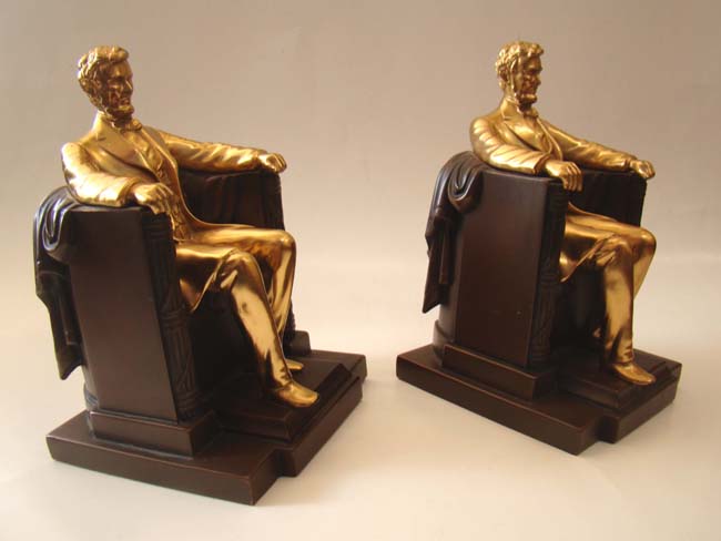 A FABULOUS pair of "Lincoln in the chair" bookends by Jennings Brothers circa 1930 — image 2
